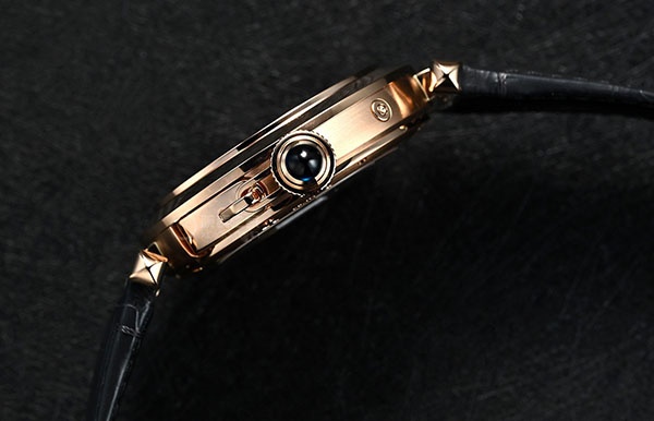 解码卡地亚腕表锈蚀表盘:专业修复指南(图) 解码卡地亚腕表锈蚀表盘:专业修复指南(图)