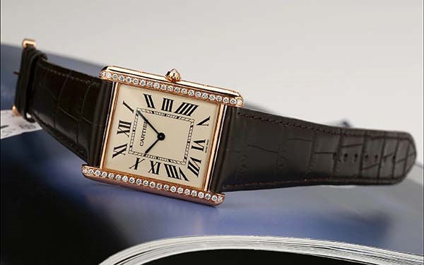 卡地亚发条拧反了解决办法推荐(图) 卡地亚发条拧反了解决办法推荐(图)